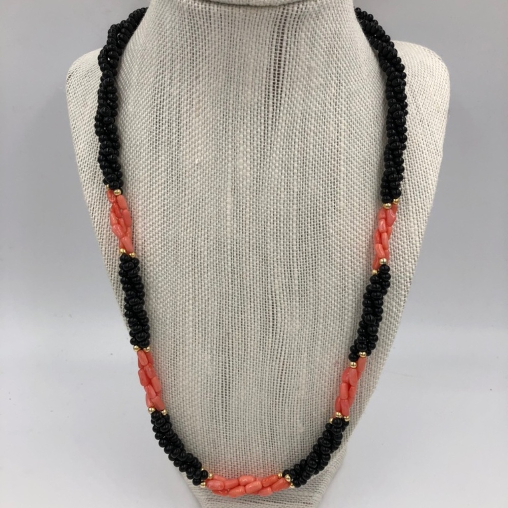 Vintage Beaded Necklace